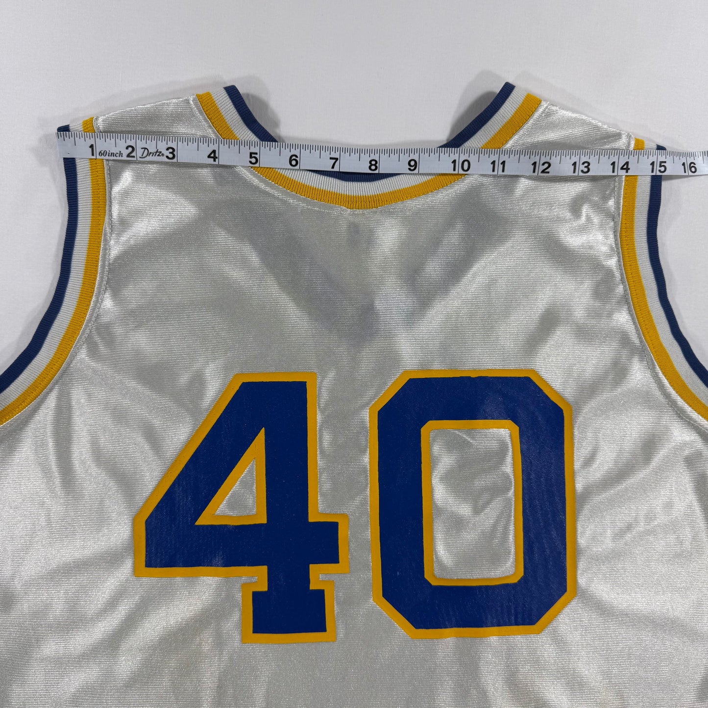 Printed number 40 on back