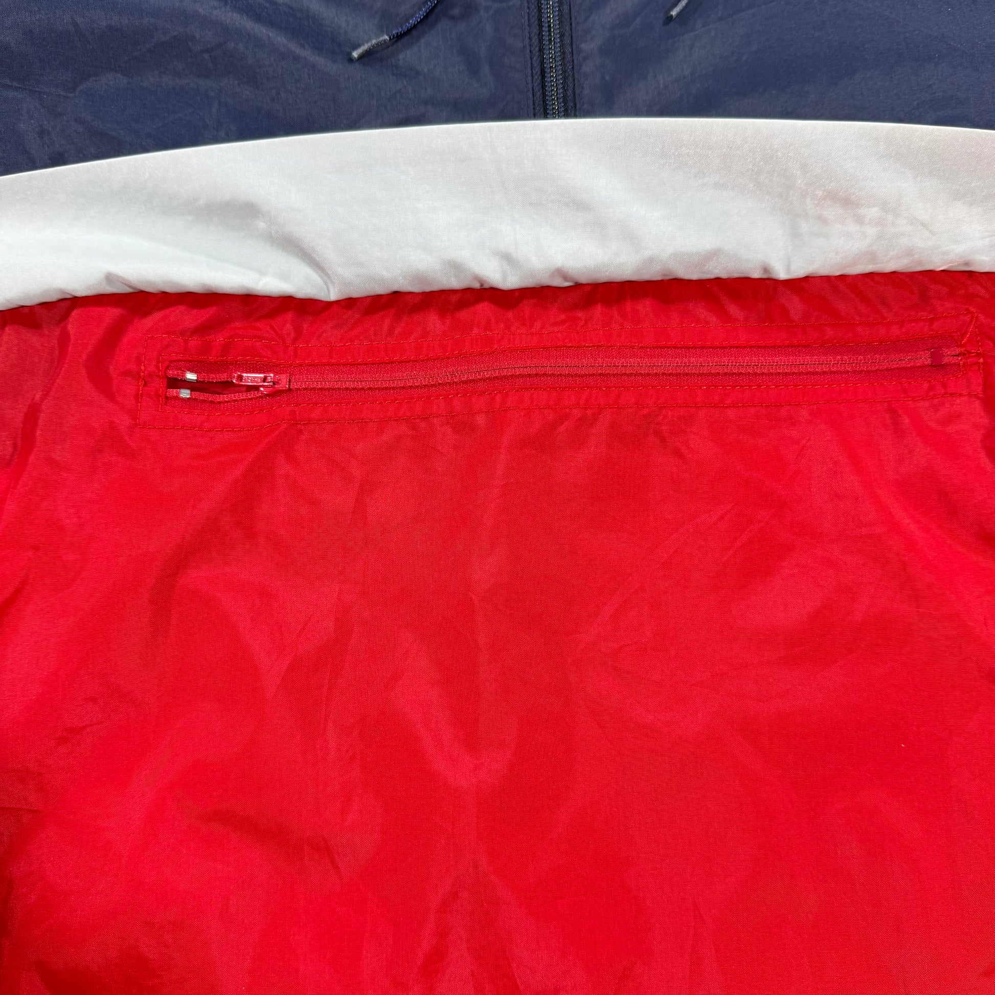 Middle front zipper 