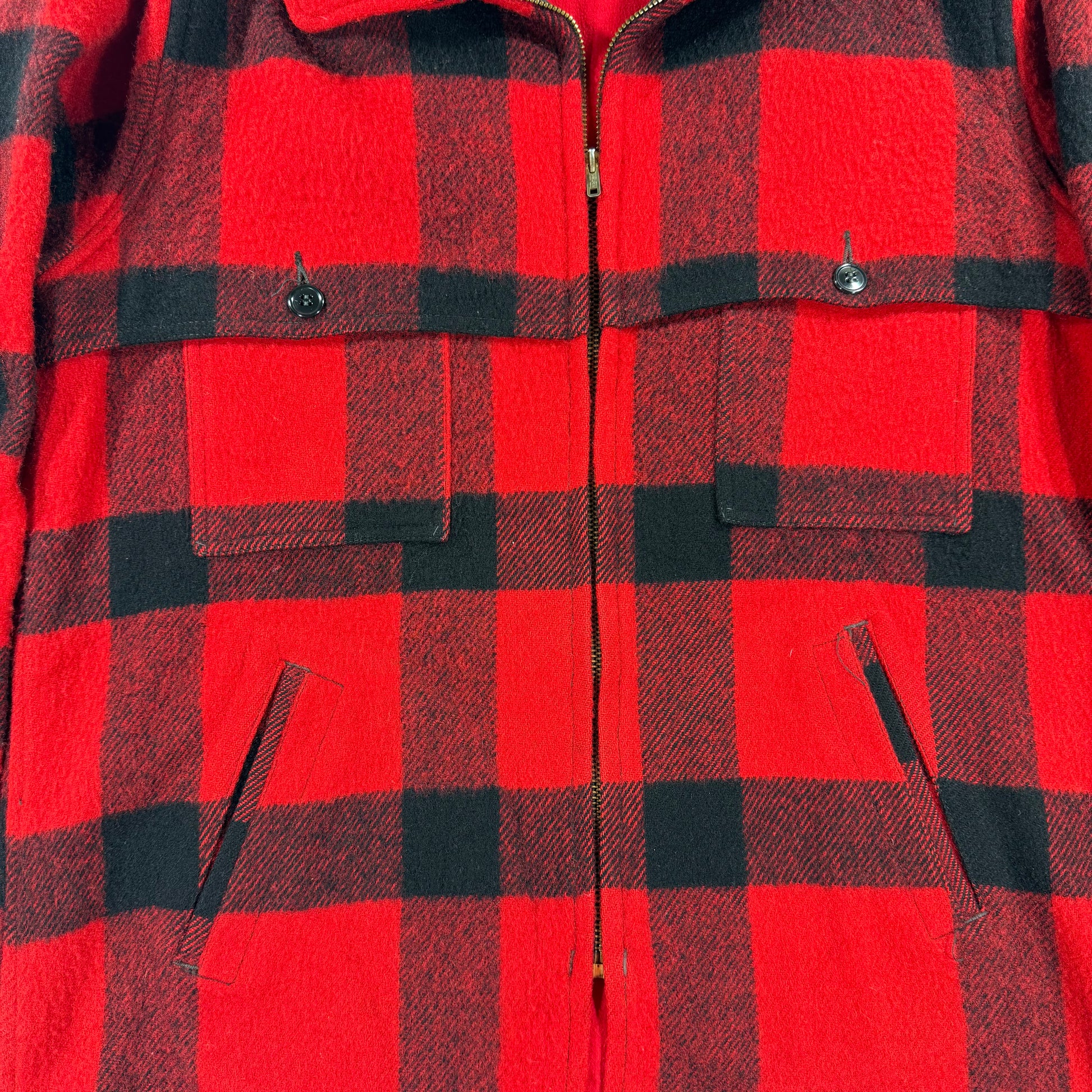 Front zipper and pockets