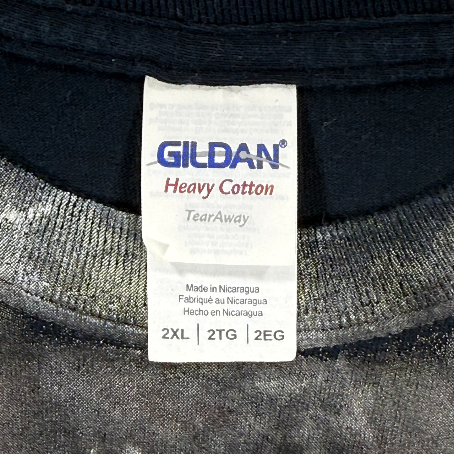 Gildan label with text indicating 'Heavy Cotton' and 'TearAway'.